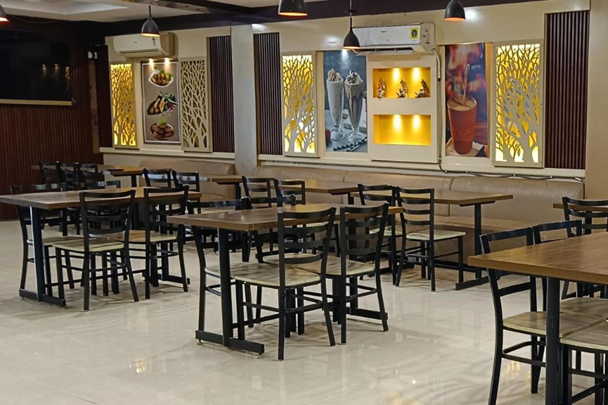 Hotel Shree Kanta Gurgaon Exteriör bild